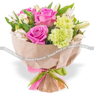 После дождя - букет из роз и альстромерий После дождя - букет из роз и альстромерий